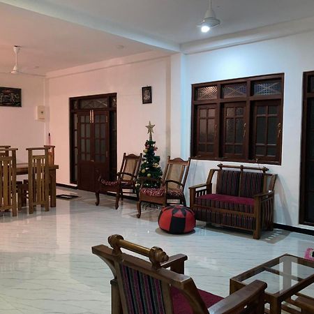Kaumadi Villa Unawatuna Ngoại thất bức ảnh