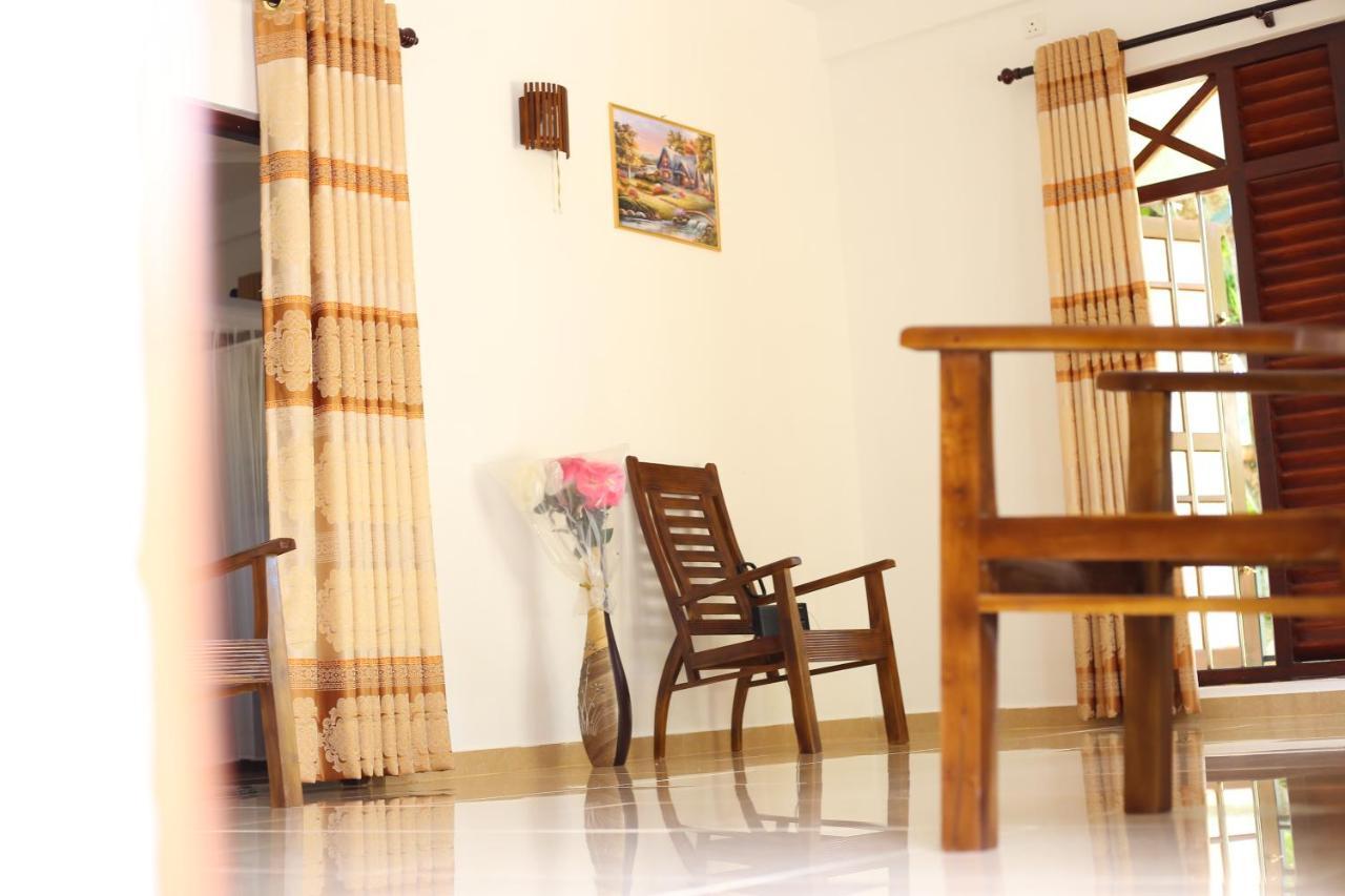 Kaumadi Villa Unawatuna Ngoại thất bức ảnh