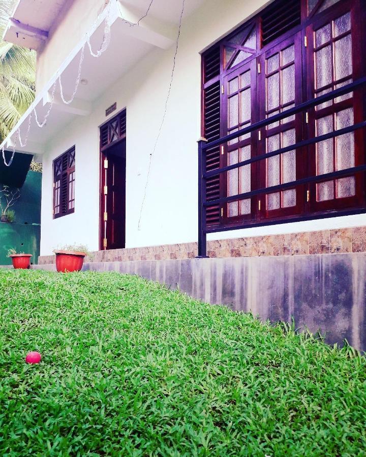 Kaumadi Villa Unawatuna Ngoại thất bức ảnh
